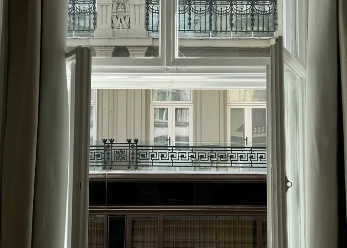 Apartmán Opera 145 M2 *