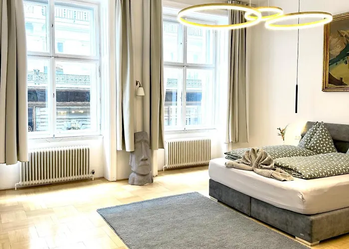 Apartmán Opera 145 M2 *