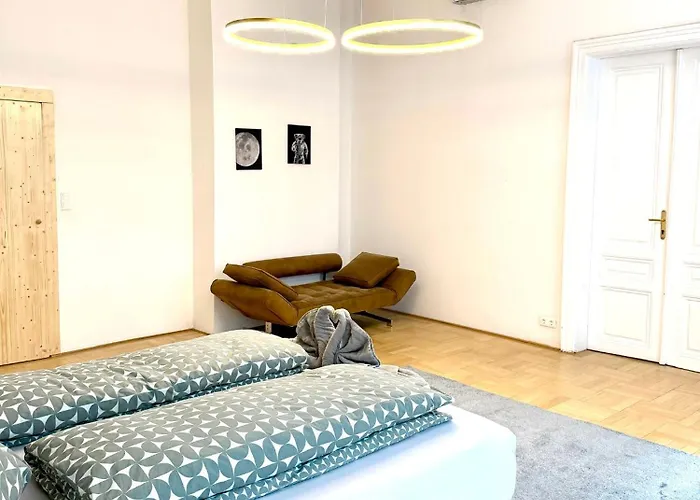 Apartmán Opera 145 M2